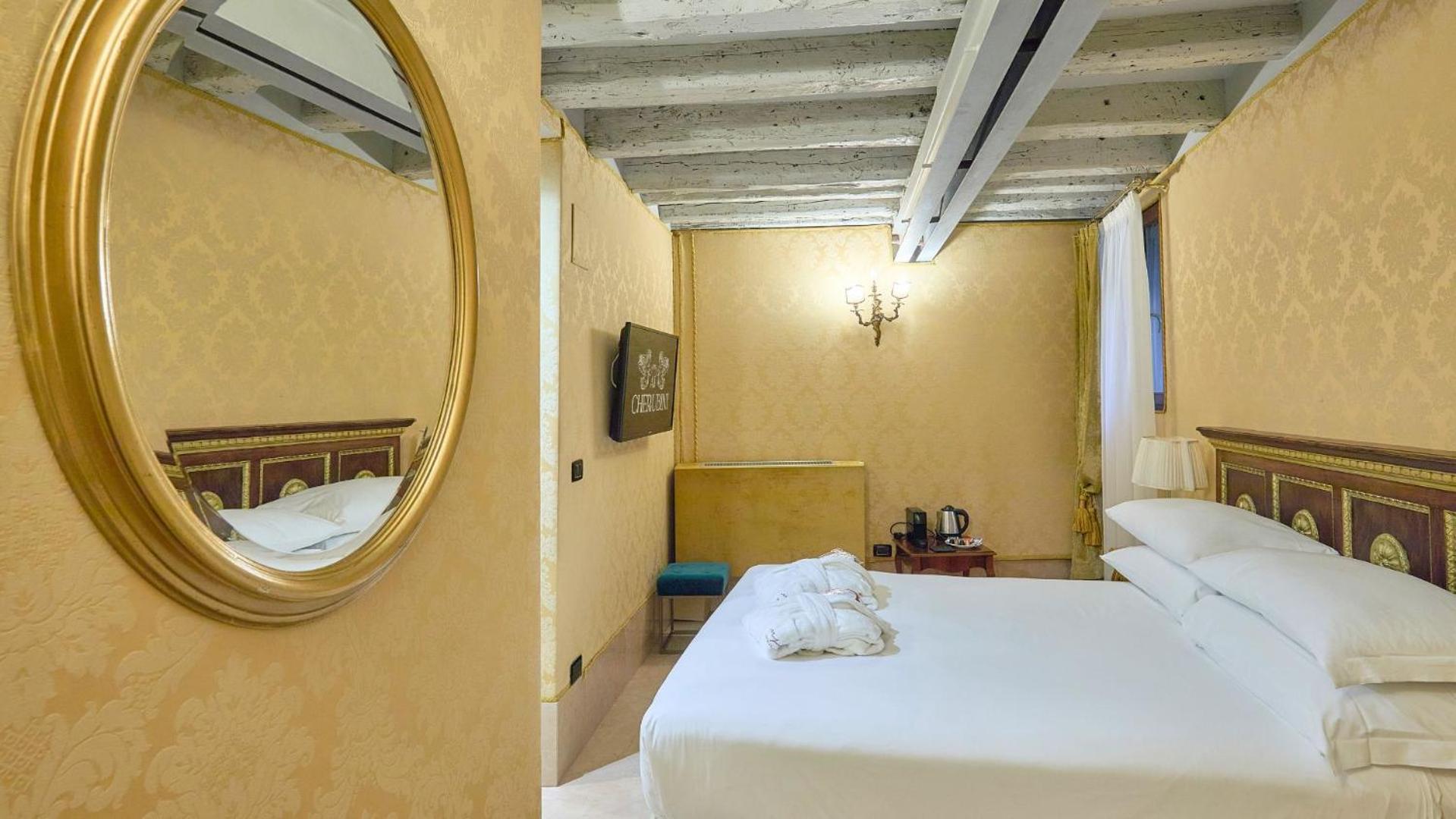 Ai Cherubini Venedig Exteriör bild